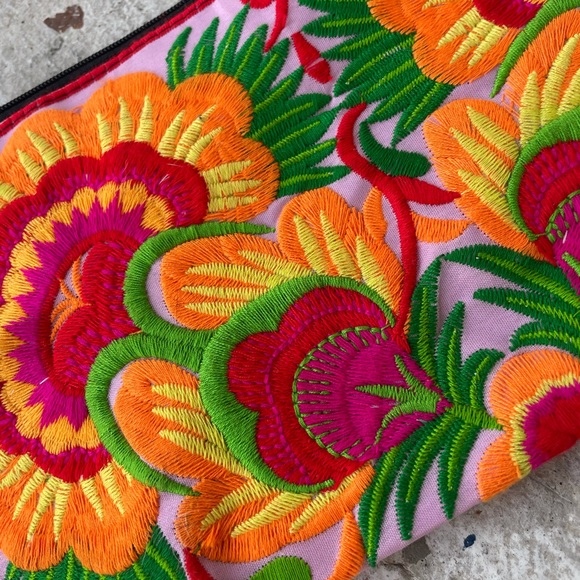 Colorful pouch - Picture 6 of 6